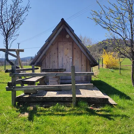 Village Vista مكان تخييم