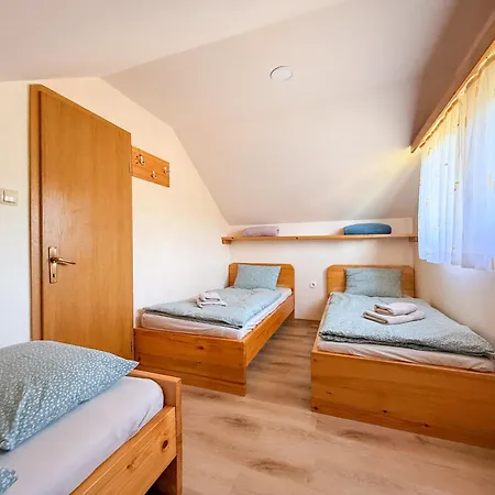 Village Vista Kamp alanı Rob